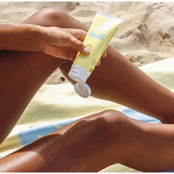 Bask Sheer Moisturizing SPF 30 Lotion - Picture 5 of 10